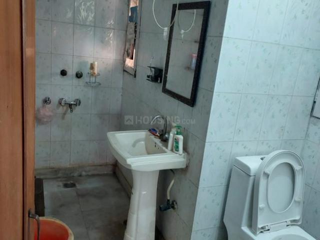 2 BHK Apartment in Sector 3 Dwarka for resale New Delhi. The reference number is 19112504