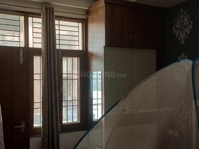 2 BHK Apartment in Sector 44 for rent Noida. The reference number is 19800819