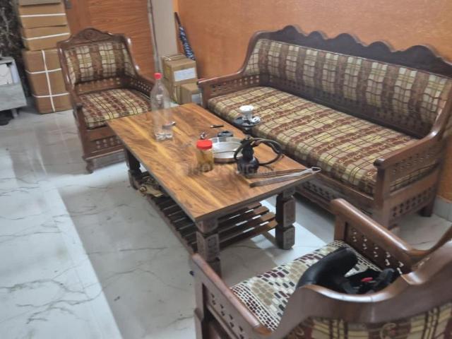 2 BHK Apartment in Sector 44 for rent Noida. The reference number is 20632673