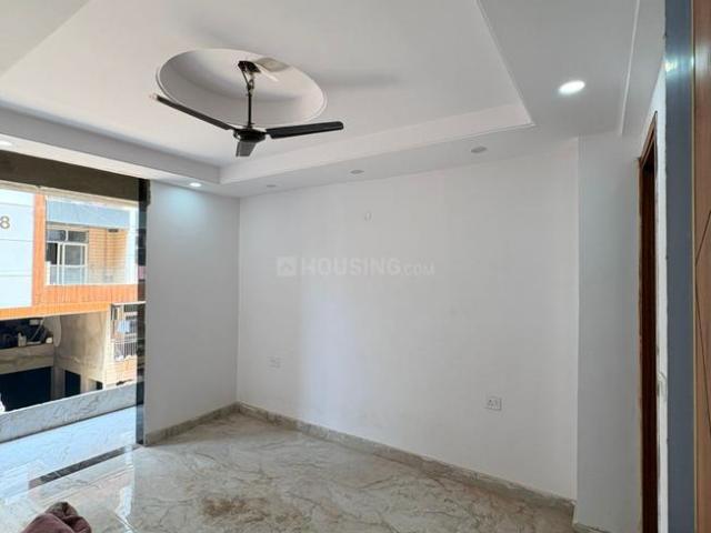 2 BHK Apartment in Sector 44 for resale Noida. The reference number is 20444910