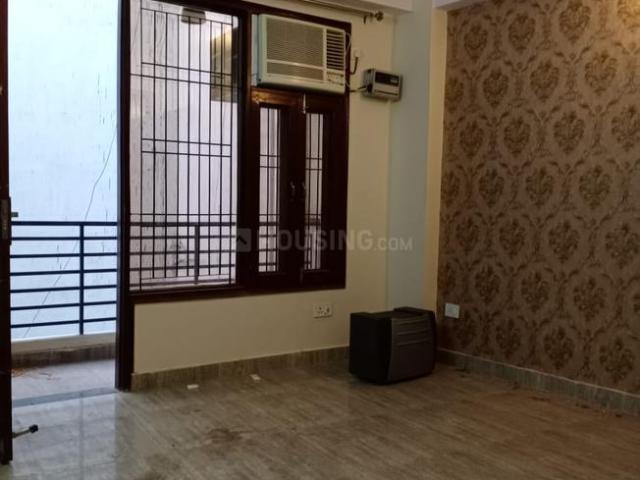2 BHK Apartment in Sector 44 for resale Noida. The reference number is 20173946