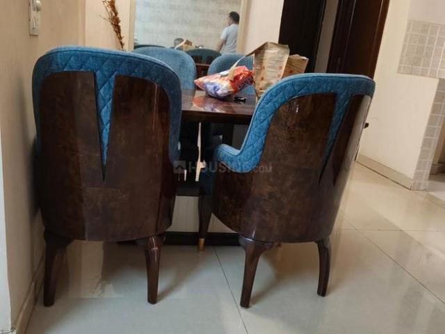 2 BHK Apartment in Sector 45 for rent Noida. The reference number is 20566640