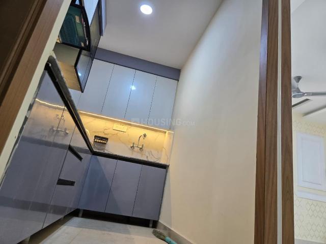 2 BHK Apartment in Sector 45 for resale Noida. The reference number is 20445207