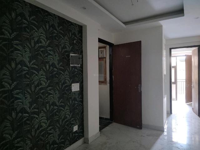 2 BHK Apartment in Sector 49 for resale Noida. The reference number is 14864089