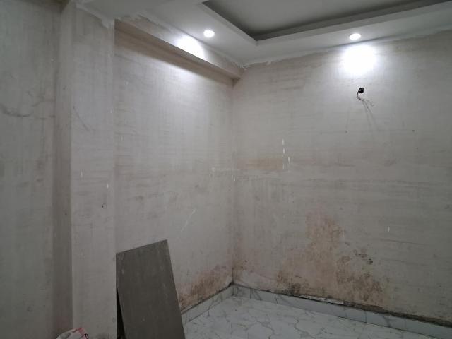2 BHK Apartment in Sector 49 for resale Noida. The reference number is 19433619