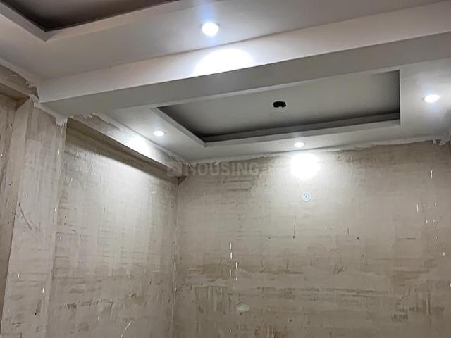 2 BHK Apartment in Sector 49 for resale Noida. The reference number is 19657229
