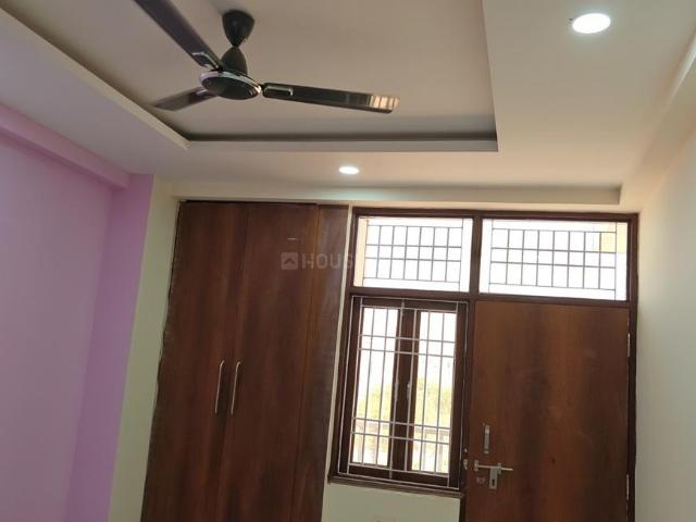 2 BHK Apartment in Sector 49 for resale Noida. The reference number is 19677491