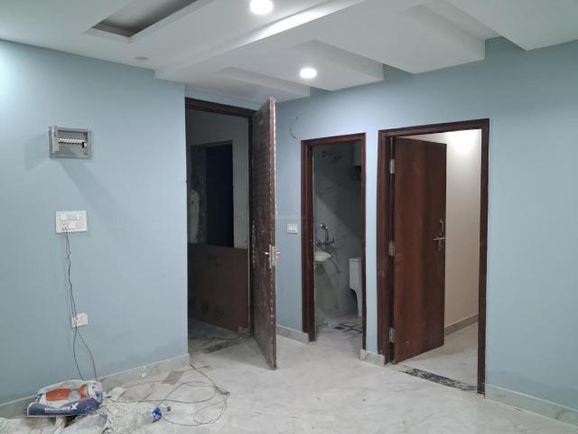 2 BHK Apartment in Sector 49 for resale Noida. The reference number is 19925554