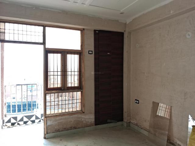 2 BHK Apartment in Sector 49 for resale Noida. The reference number is 19925156