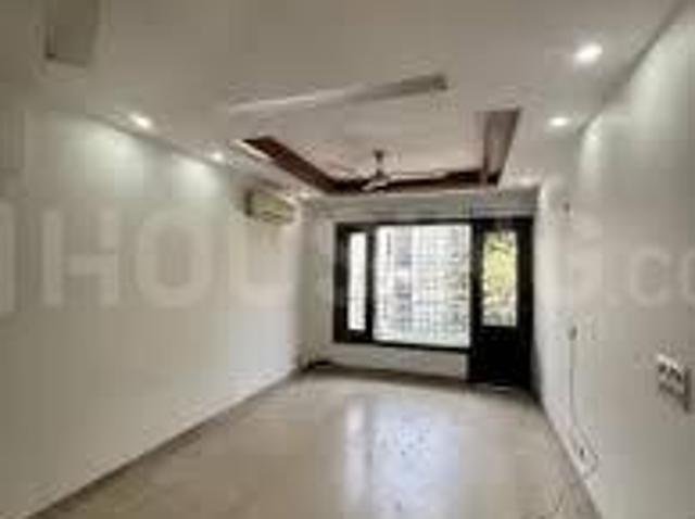 2 BHK Apartment in Sector 73 for resale Noida. The reference number is 19948121