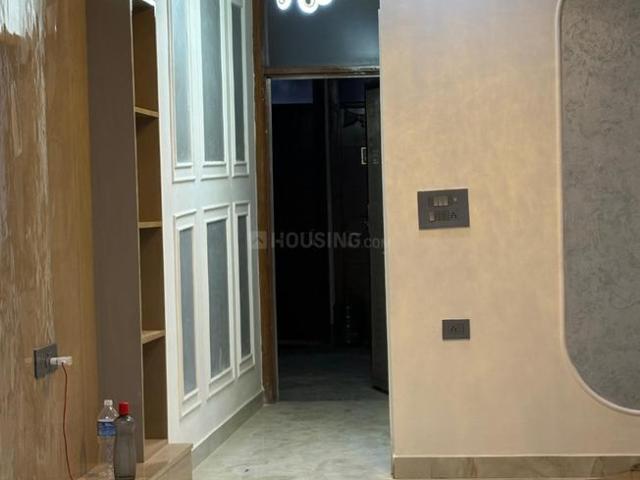 2 BHK Apartment in Sector 49 for resale Noida. The reference number is 19950054