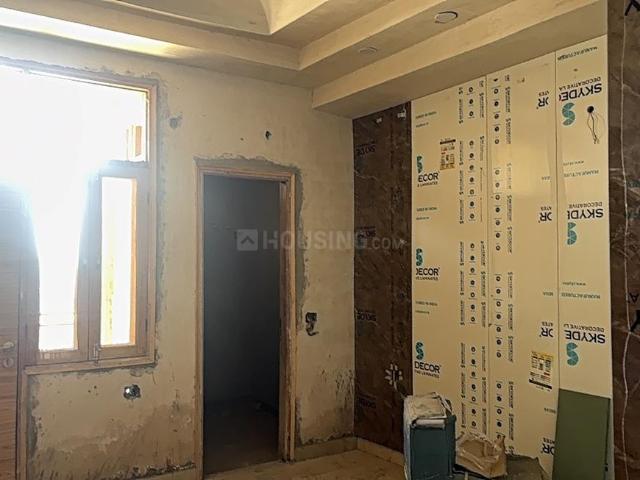 2 BHK Apartment in Sector 49 for resale Noida. The reference number is 19983325