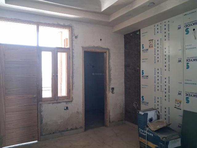 2 BHK Apartment in Sector 49 for resale Noida. The reference number is 19985563