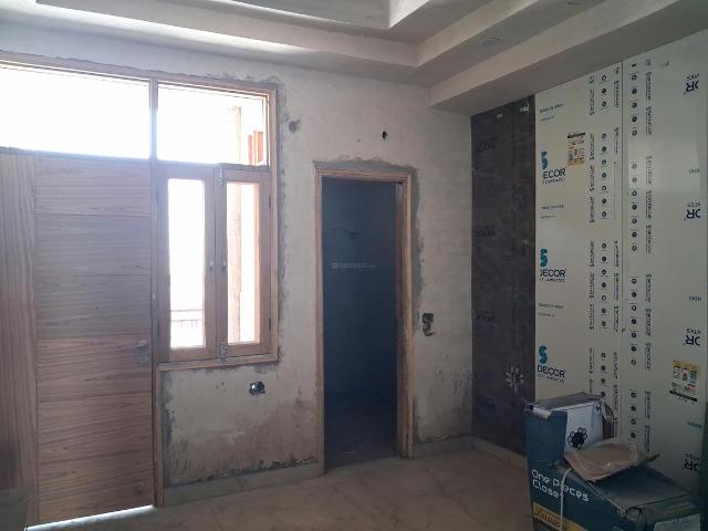 2 BHK Apartment in Sector 49 for resale Noida. The reference number is 19986814