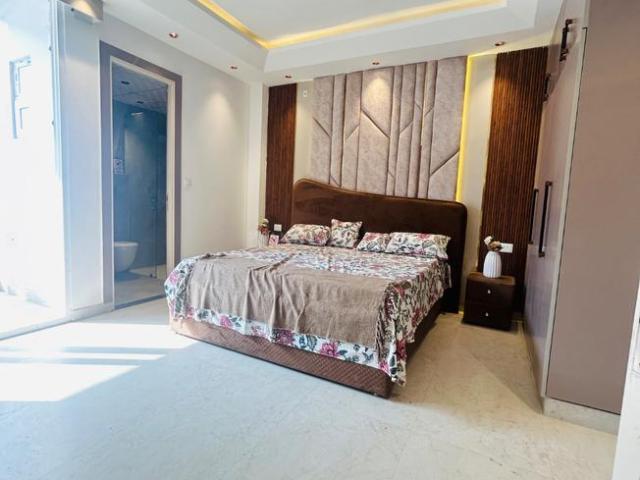 2 BHK Apartment in Sector 49 for resale Noida. The reference number is 19339067