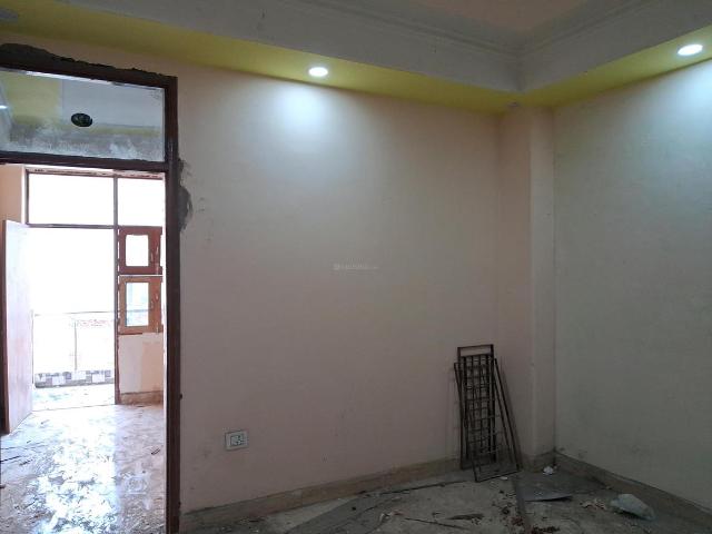 2 BHK Apartment in Sector 49 for resale Noida. The reference number is 20402462