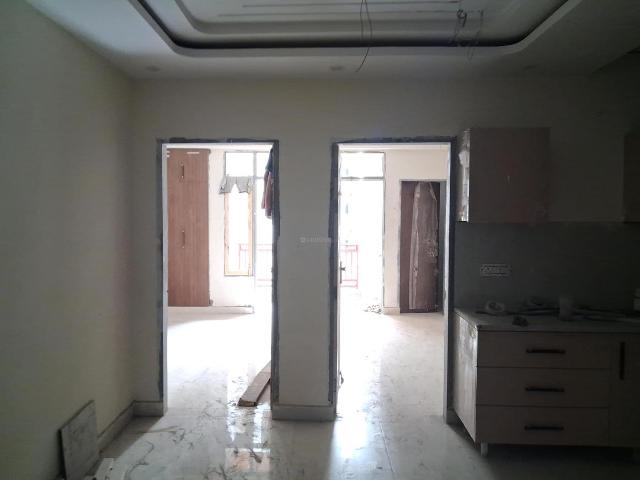 2 BHK Apartment in Sector 49 for resale Noida. The reference number is 20589620