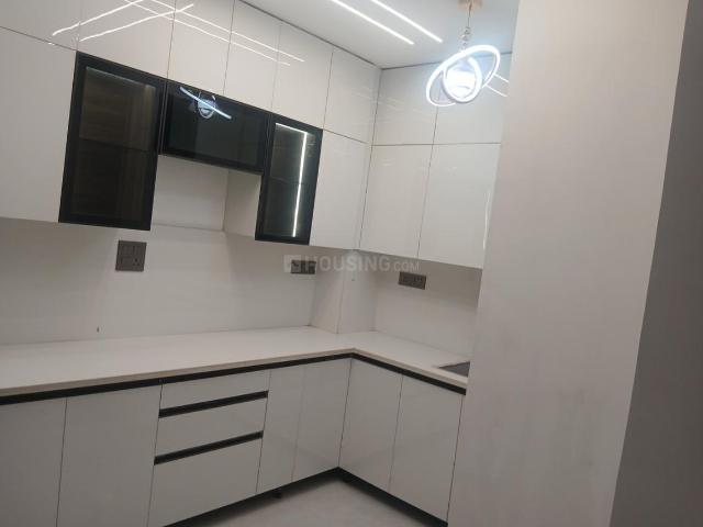 2 BHK Apartment in Sector 49 for resale Noida. The reference number is 20667775