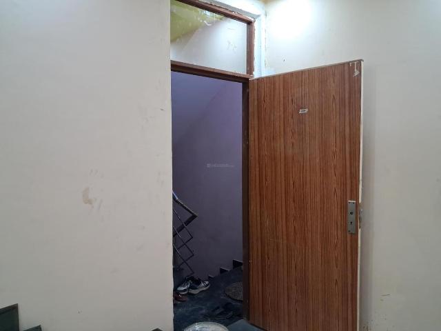 2 BHK Apartment in Sector 49 for resale Noida. The reference number is 20738658