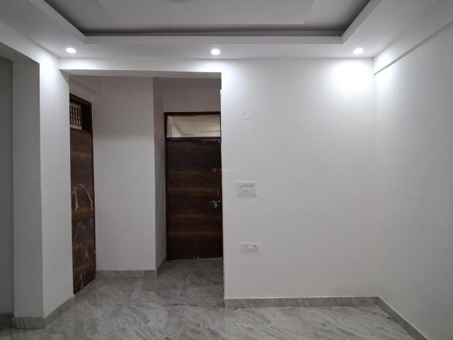 2 BHK Apartment in Sector 49 for resale Noida. The reference number is 20738745