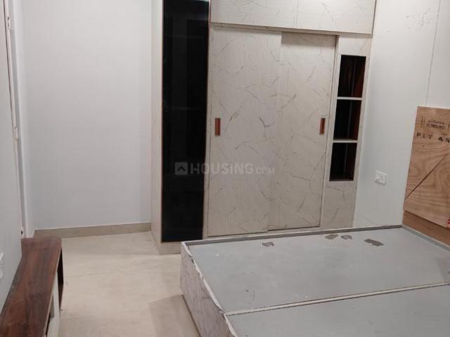 2 BHK Apartment in Sector 49 for resale Noida. The reference number is 20101548