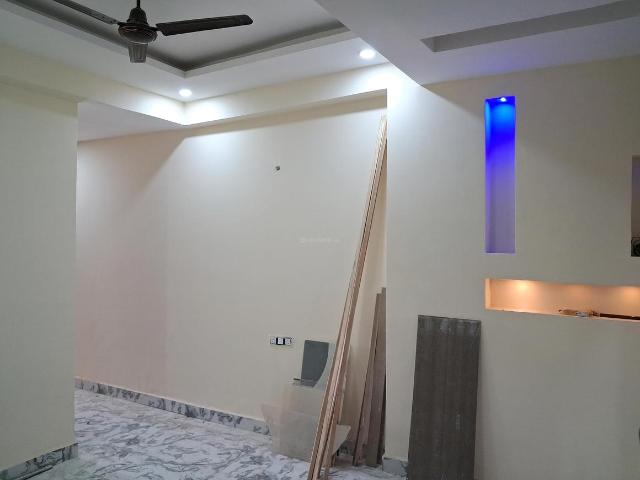2 BHK Apartment in Sector 49 for resale Noida. The reference number is 20136435