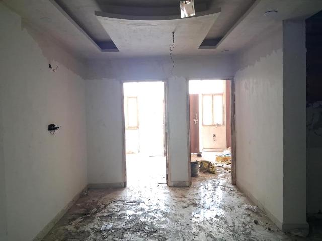 2 BHK Apartment in Sector 49 for resale Noida. The reference number is 20136501