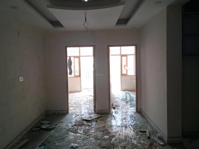 2 BHK Apartment in Sector 49 for resale Noida. The reference number is 20193477