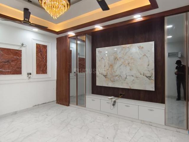 2 BHK Apartment in Sector 49 for resale Noida. The reference number is 20199393