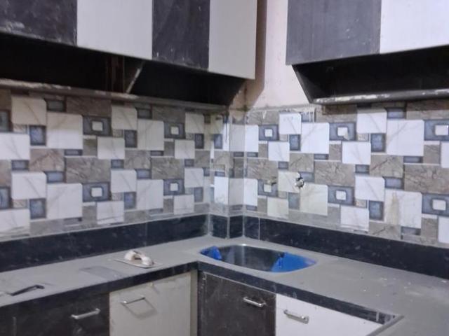 2 BHK Apartment in Sector 49 for resale Noida. The reference number is 20278414