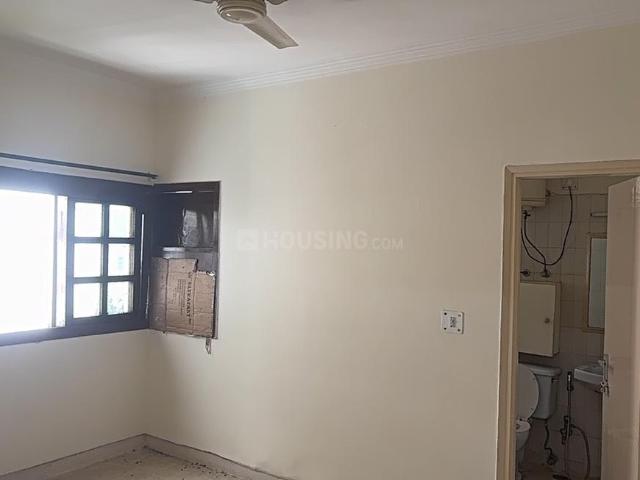 2 BHK Apartment in Sector 41 for rent Gurgaon. The reference number is 20075002