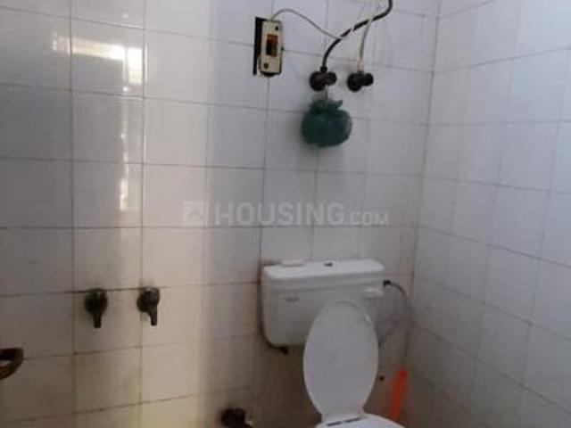 2 BHK Apartment in Sector 42 for rent Noida. The reference number is 20917017