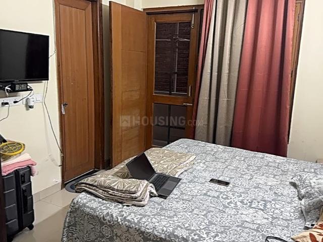 2 BHK Apartment in Sector 43 for rent Gurgaon. The reference number is 19829150