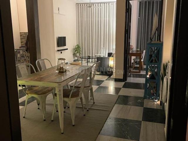 2 BHK Apartment in Sector 43 for rent Gurgaon. The reference number is 20482647