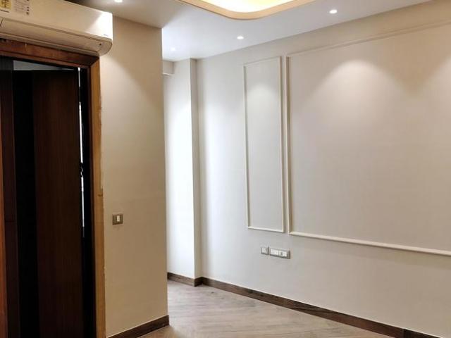 2 BHK Apartment in Sector 43 for rent Gurgaon. The reference number is 20206223