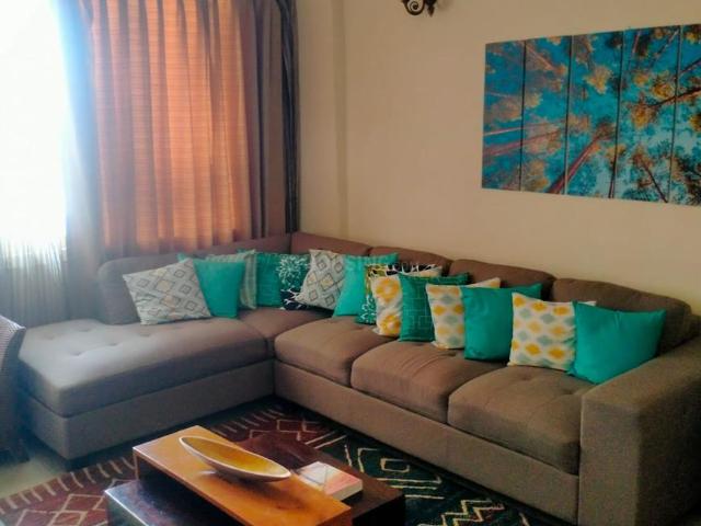 2 BHK Apartment in Sector 43 for rent Gurgaon. The reference number is 20287270