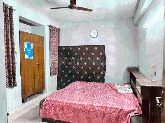 2 BHK Apartment in Sector 43 for rent Gurgaon. The reference number is 20399834