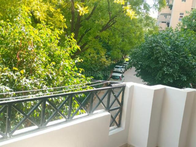 2 BHK Apartment in Sector 43 for resale Gurgaon. The reference number is 20241076
