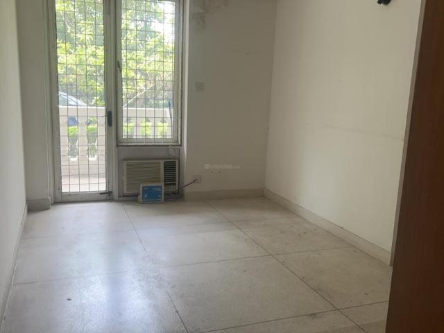2 BHK Apartment in Sector 43 for resale Gurgaon. The reference number is 20300548