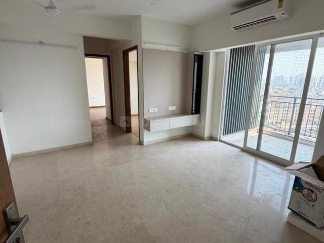 2 BHK Apartment in Sector 43 for resale Noida. The reference number is 19949356
