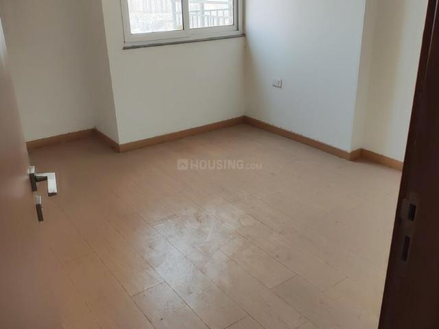 2 BHK Apartment in Sector 43 for resale Noida. The reference number is 20421763