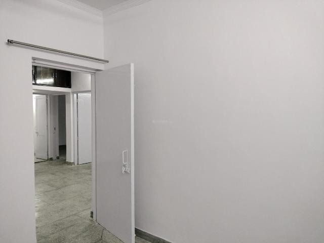 2 BHK Apartment in Sector 4 Dwarka for resale New Delhi. The reference number is 19005878