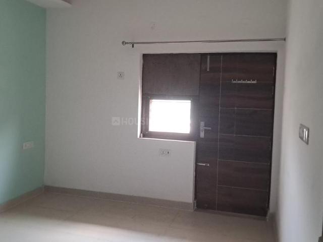 2 BHK Apartment in Sector 4 for rent Gurgaon. The reference number is 20366442