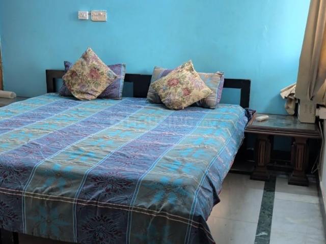 2 BHK Apartment in Sector 54 for rent Gurgaon. The reference number is 20694968