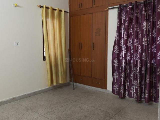 2 BHK Apartment in Sector 56 for rent Gurgaon. The reference number is 20063298