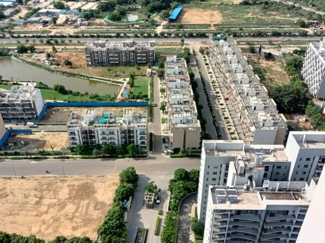 2 BHK Apartment in Sector 58 for rent Gurgaon. The reference number is 19585104