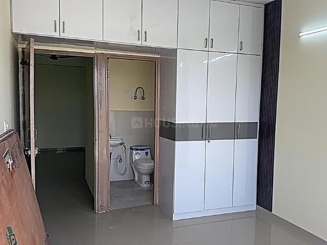 2 BHK Apartment in Sector 59 for rent Gurgaon. The reference number is 19901704