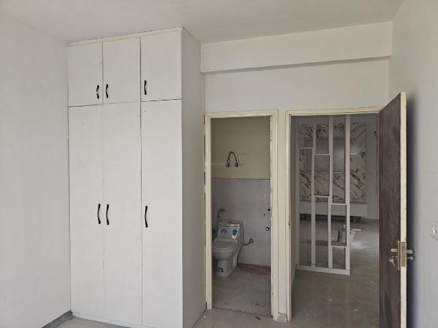 2 BHK Apartment in Sector 59 for resale Gurgaon. The reference number is 19947879