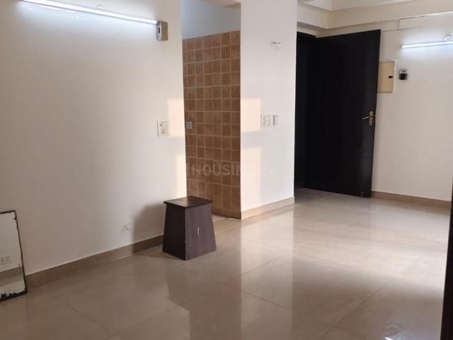 2 BHK Apartment in Sector 50 for rent Noida. The reference number is 20773193