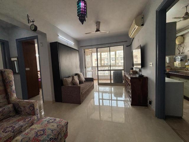 2 BHK Apartment in Sector 50 for rent Gurgaon. The reference number is 20352910